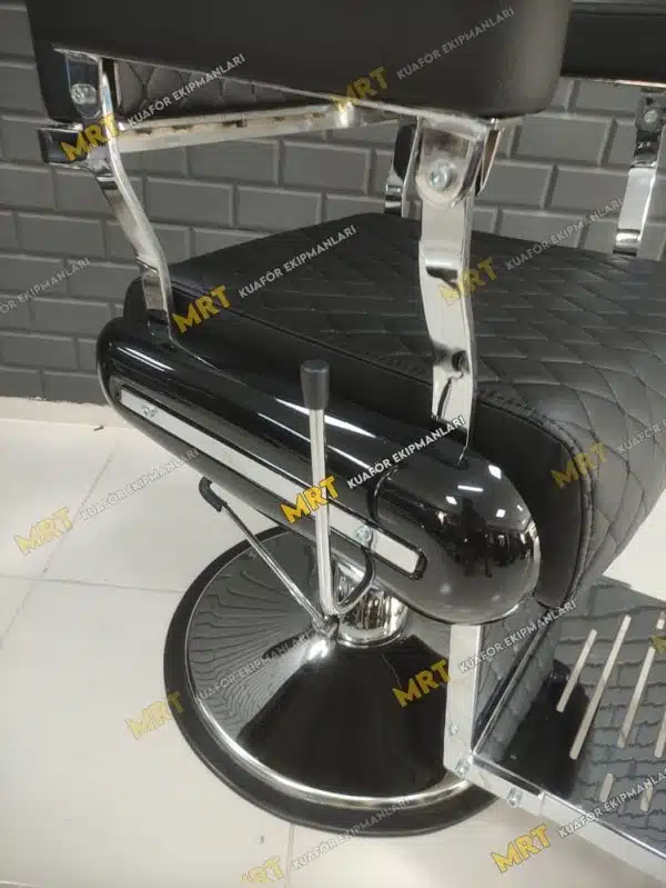 Berber Koltuğu MRT-130 Krom 8 Berber Koltuğu MRT-130 Krom farklı açıdan görünüm – hidrolik