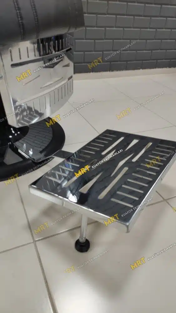 Berber Koltuğu MRT-123 Krom 12 Berber Koltuğu MRT-123 Krom yakından görünüm – yatarlı