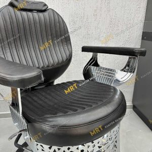 Modern salon dekorasyonlarına mükemmel uyum sağlayan berber koltuk modeli