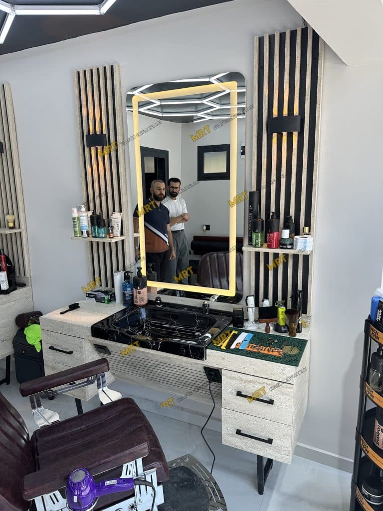 Salon içerisinde yer alan ürünlerin yakından görünümü.